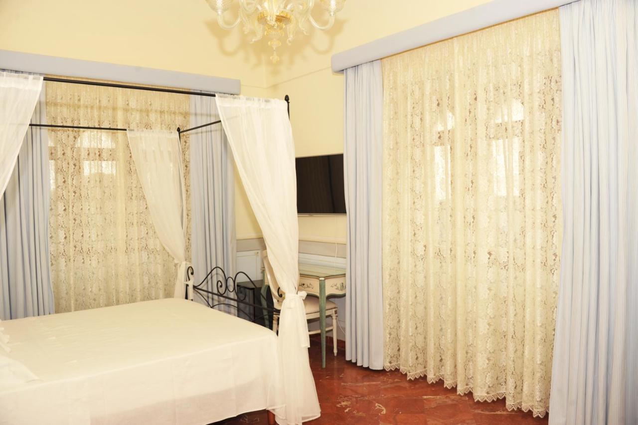 Le Scuderie Di Villa Ravenna Sannicola Ngoại thất bức ảnh