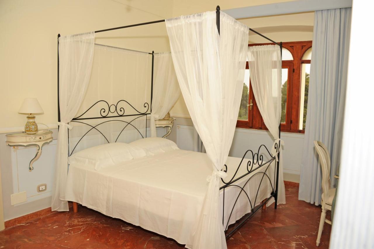 Le Scuderie Di Villa Ravenna Sannicola Ngoại thất bức ảnh